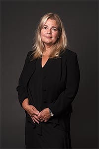 Yvette Rosen Oldenstam är specialist på chefsfrågor, hon är förhandlare och rådgivare på Akavia.
